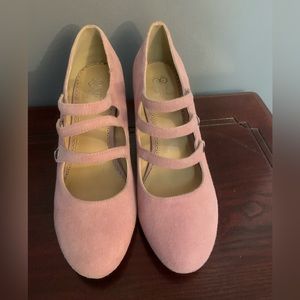 Rara Avis heels